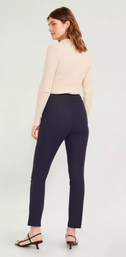 Skinny pants.